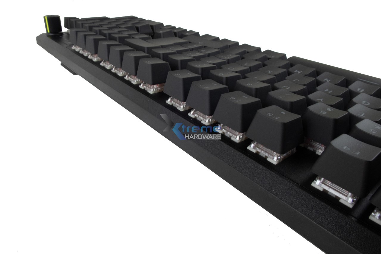 Corsair K70 CORE 20 4a361