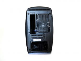 NZXT-Manta-Window-20